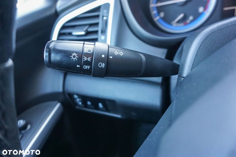 Suzuki SX4 1.6 Premium - 14