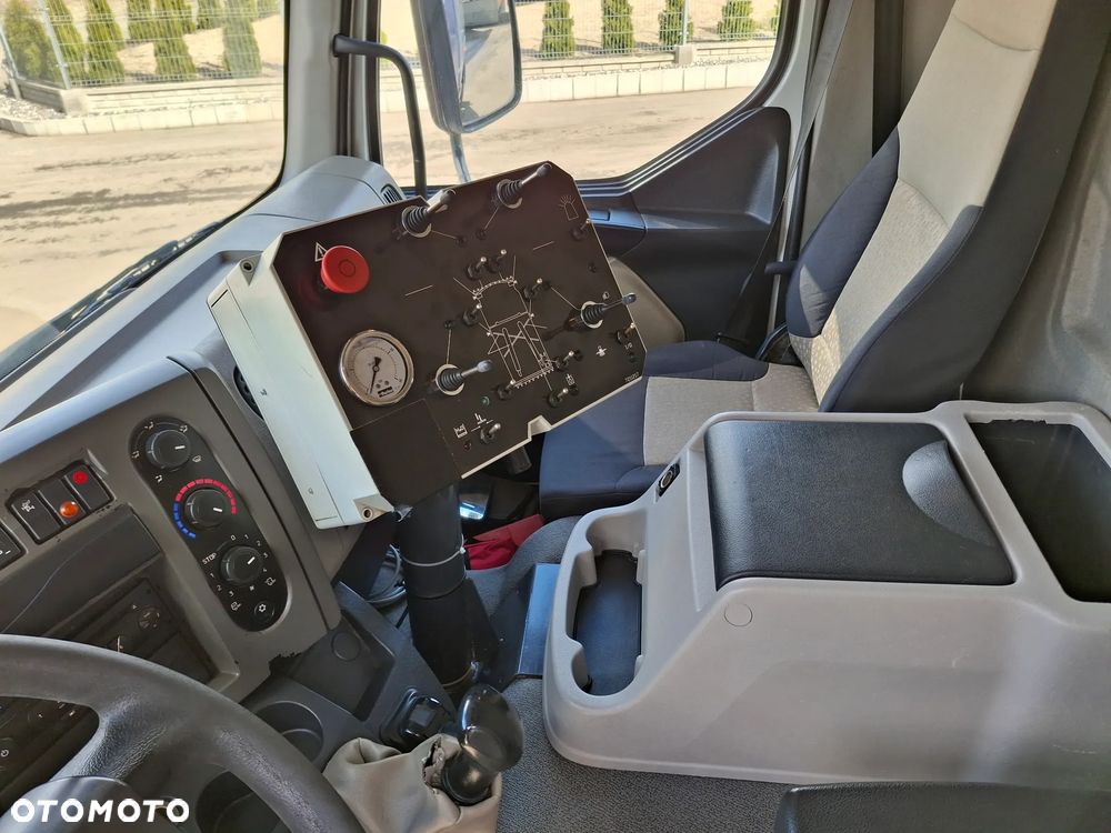 Renault Midlum 220 Polewaczka Myjka Karcher Mycie Ulic Myjka Drogowa Podlewanie Mycie Ciśnieniowe Cysterna 2011r Zarejestrowana - 17
