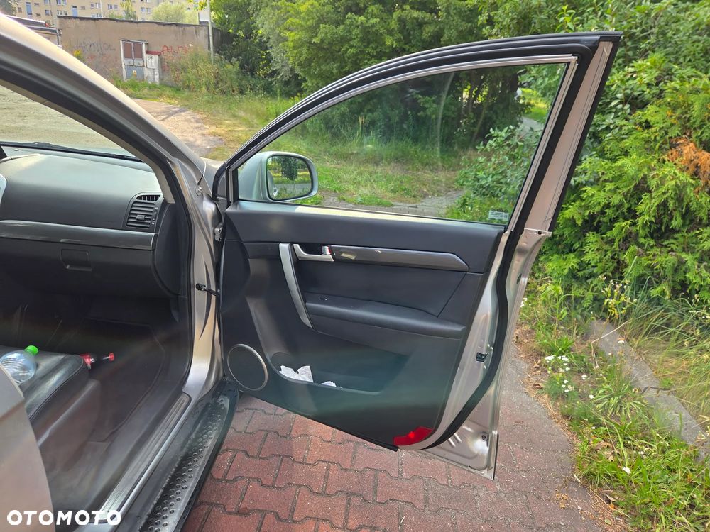 Chevrolet Captiva 3.2 LT high - 14