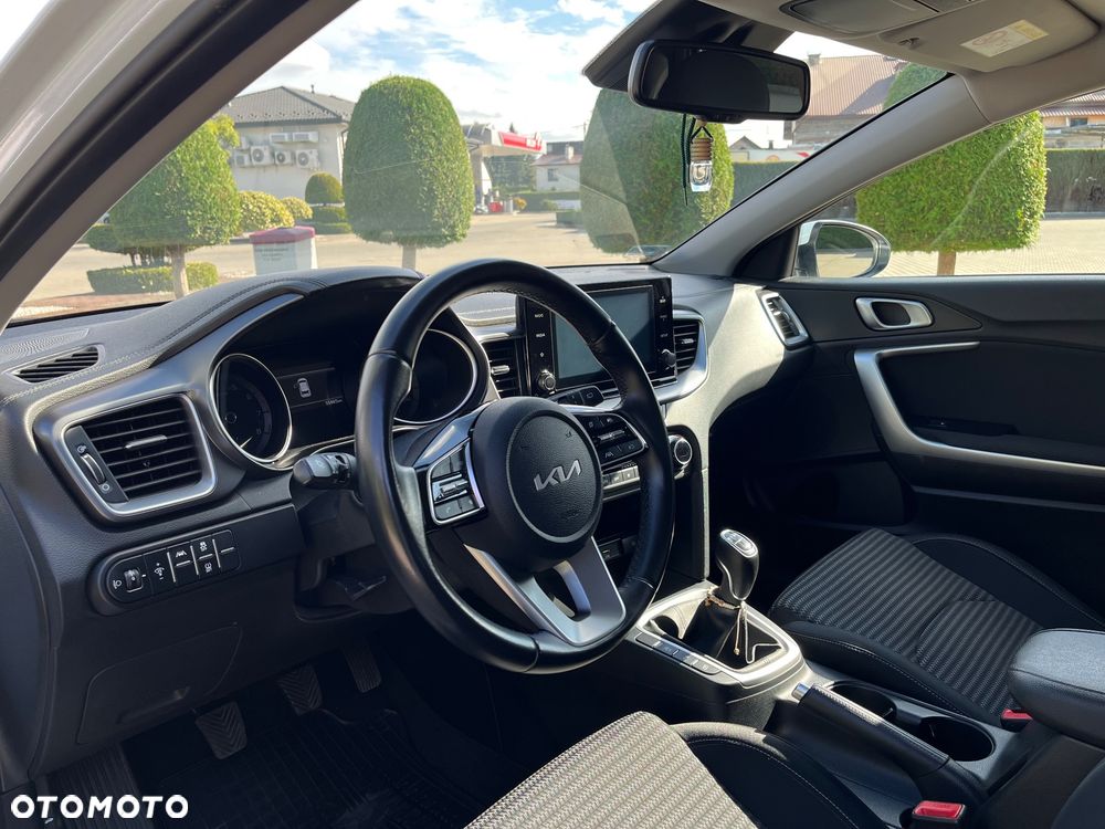Kia Ceed 1.5 T-GDI M - 12