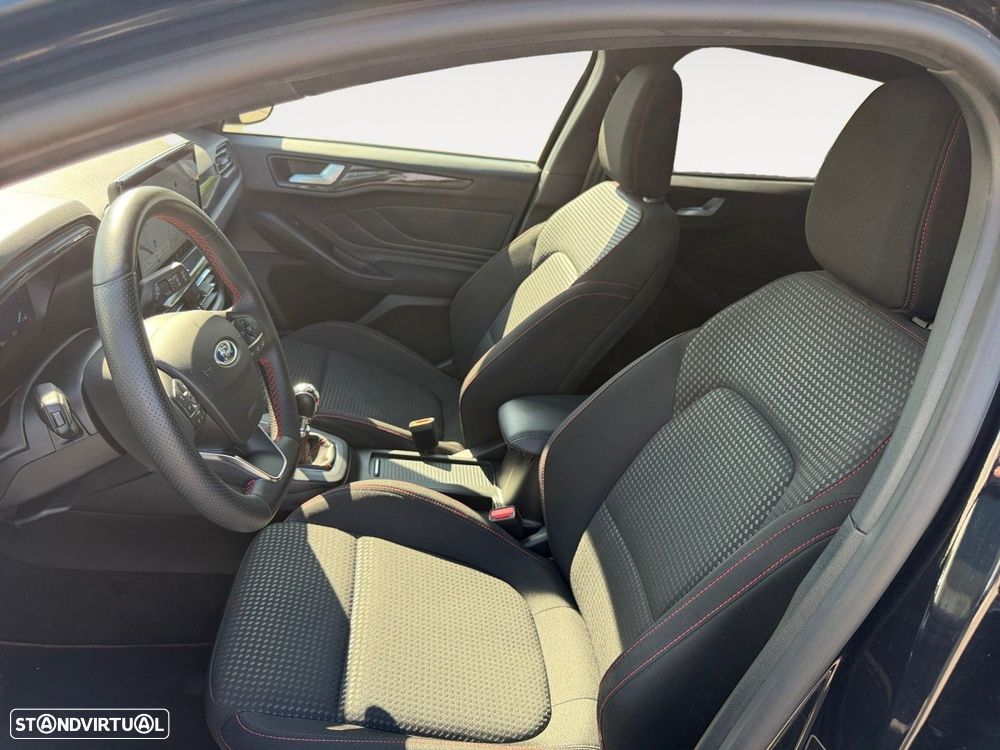 Ford Focus SW 1.0 EcoBoost MHEV ST-Line X - 9