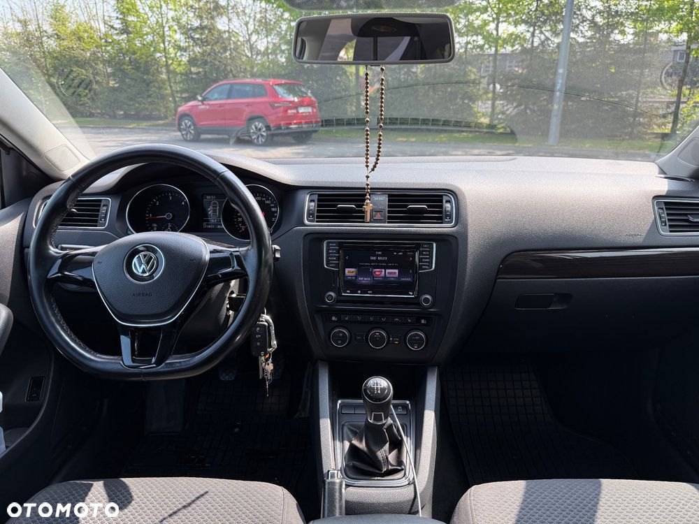 Volkswagen Jetta 2.0 TDI DPF BMT Comfortline - 9