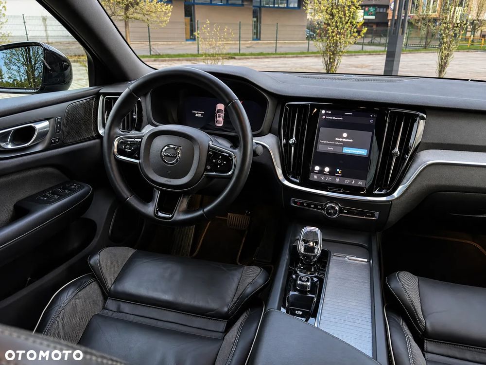 Volvo S60 B5 B Ultimate Dark - 13