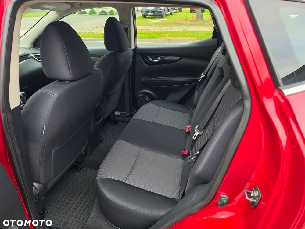 Nissan Qashqai 1.2 DIG-T N-Vision - 15