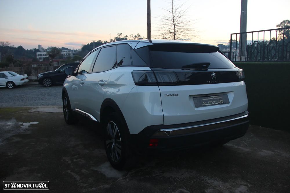 Peugeot 3008 PureTech 130 Stop & Start GPF EAT8 Allure - 13