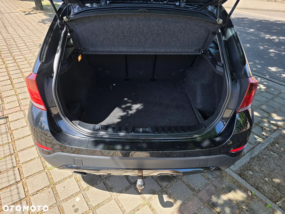 BMW X1 sDrive18d Sport Line - 11