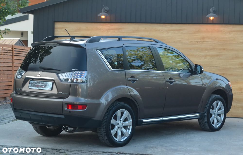 Mitsubishi Outlander 2.2 DID Intense + EU5 TC-SST - 25