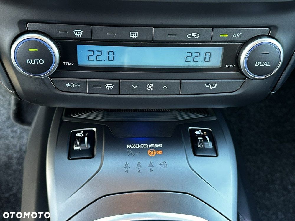 Toyota Avensis 1.8 Premium - 28