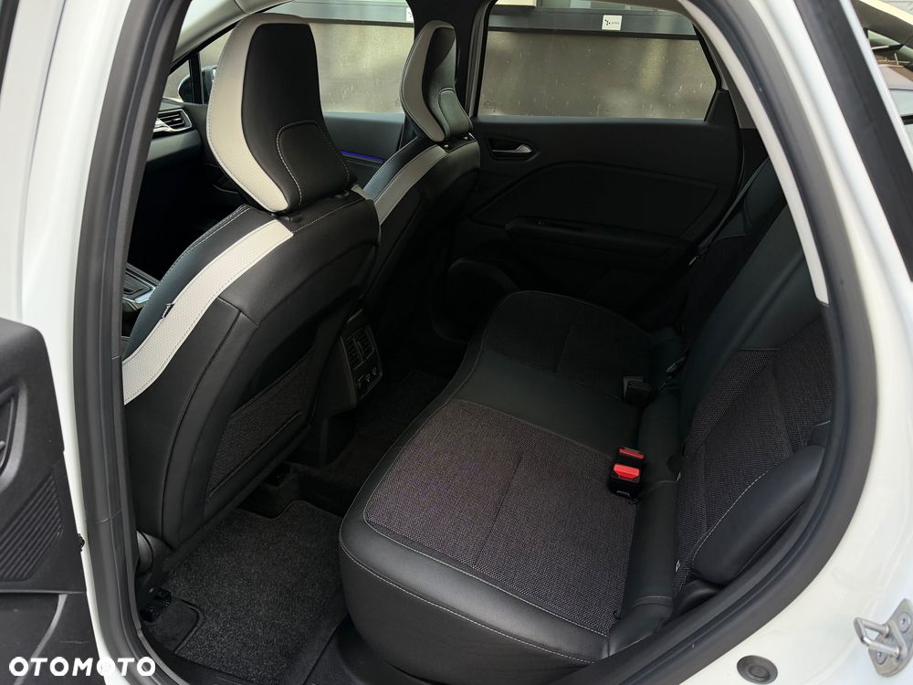 Renault Captur - 23