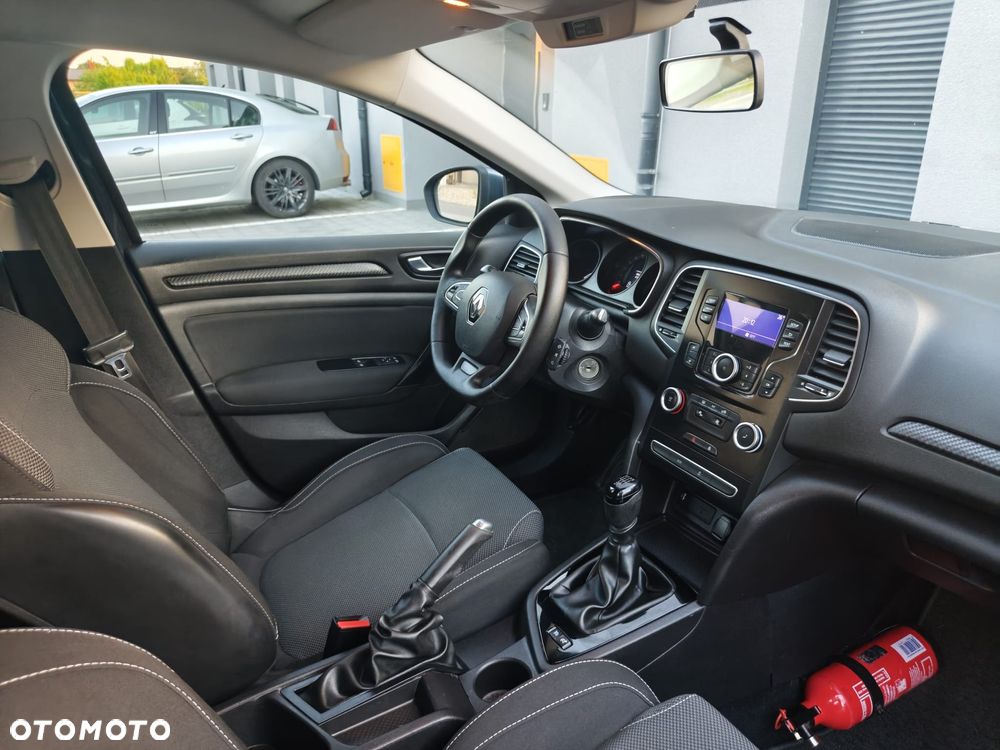 Renault Megane TCe 115 GPF LIMITED - 21
