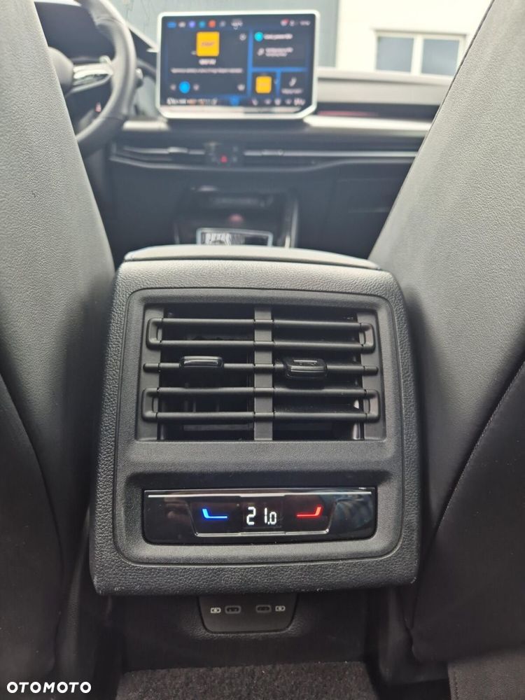 Volkswagen Golf Variant 2.0 TSI 4Motion R - 35