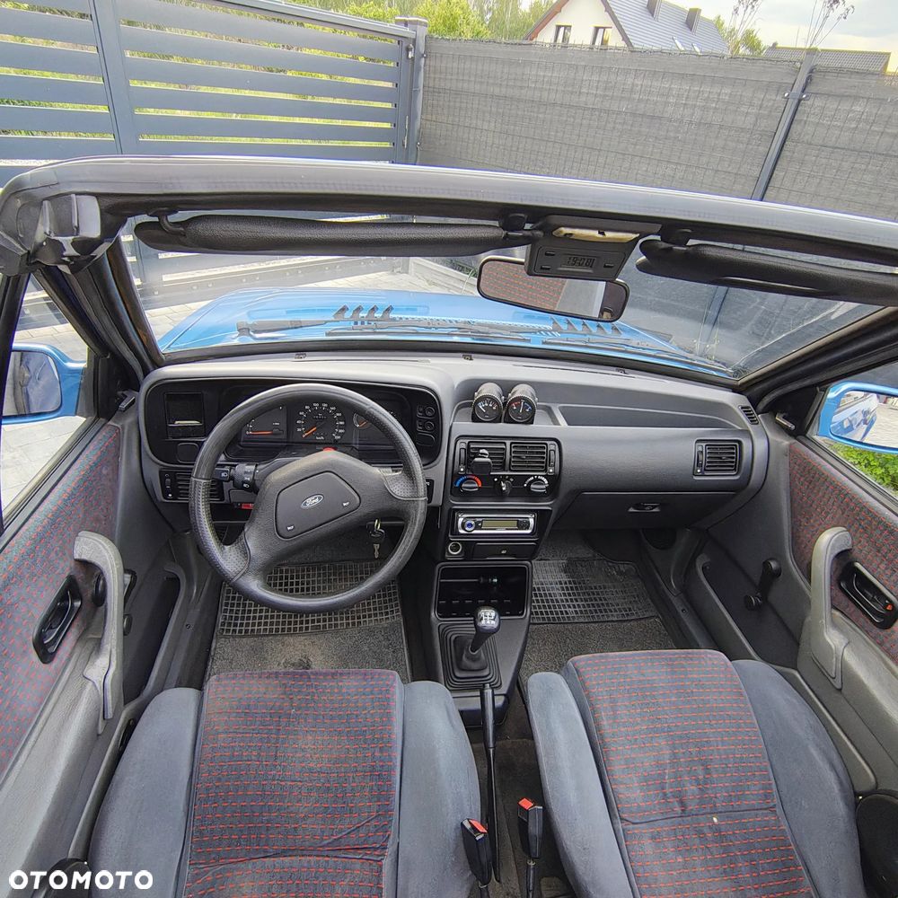 Ford Escort - 30