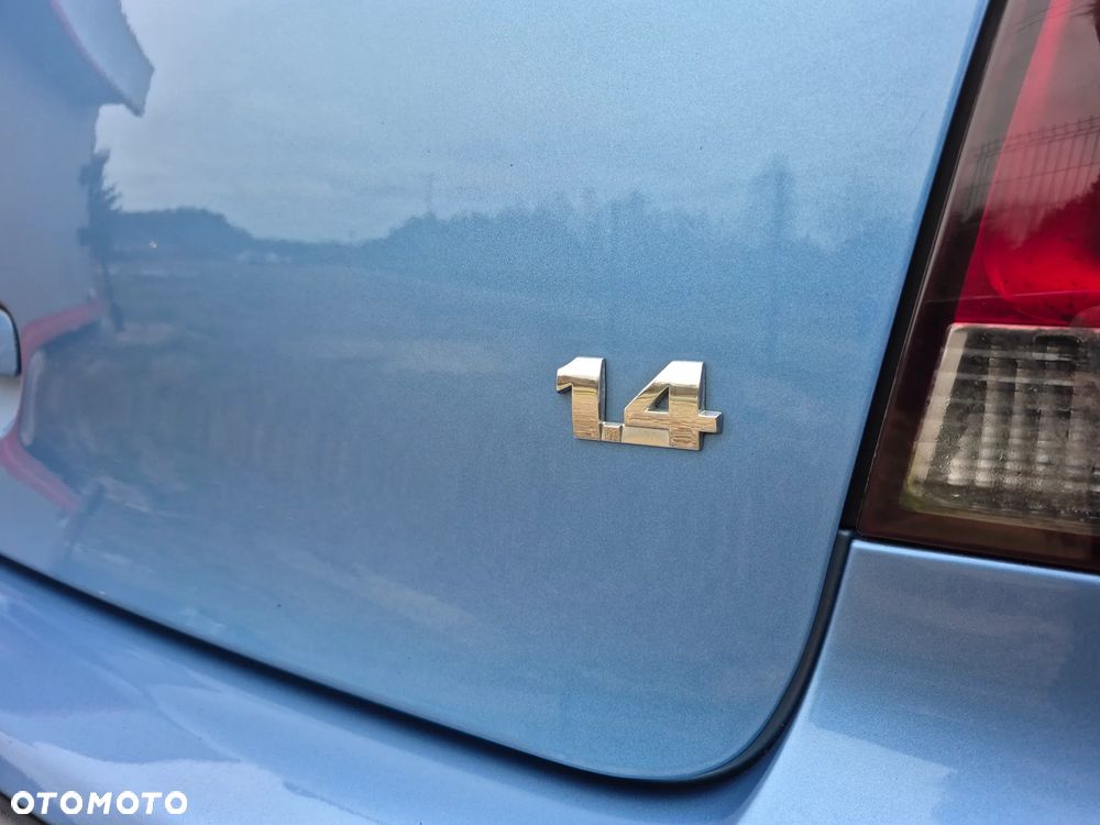 Volkswagen Polo 1.4 Special - 21