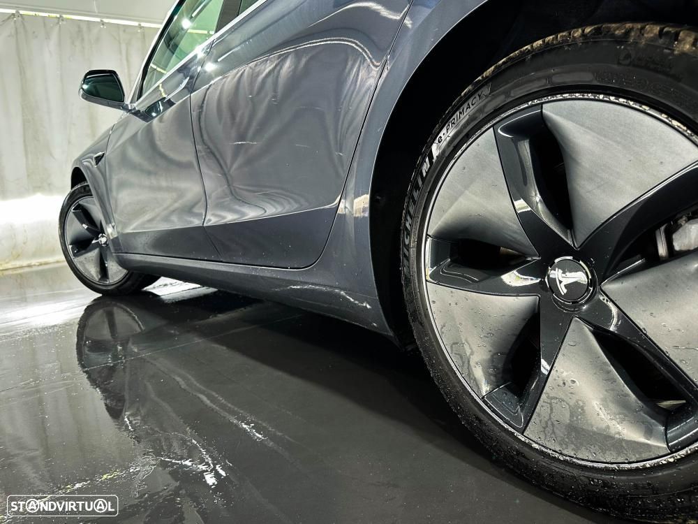 Tesla Model 3 Long-Range Dual Motor AWD - 8