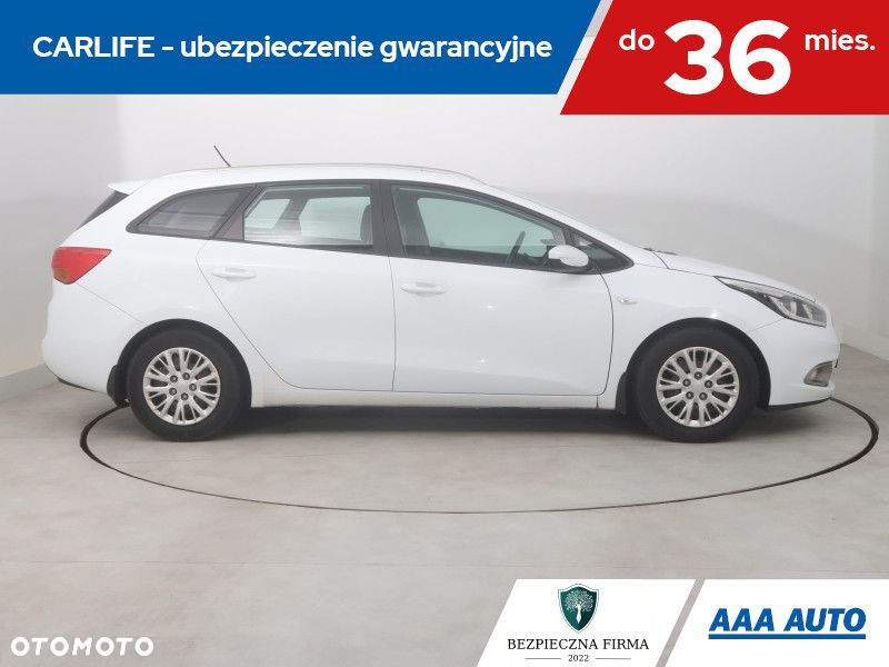 Kia Ceed - 8