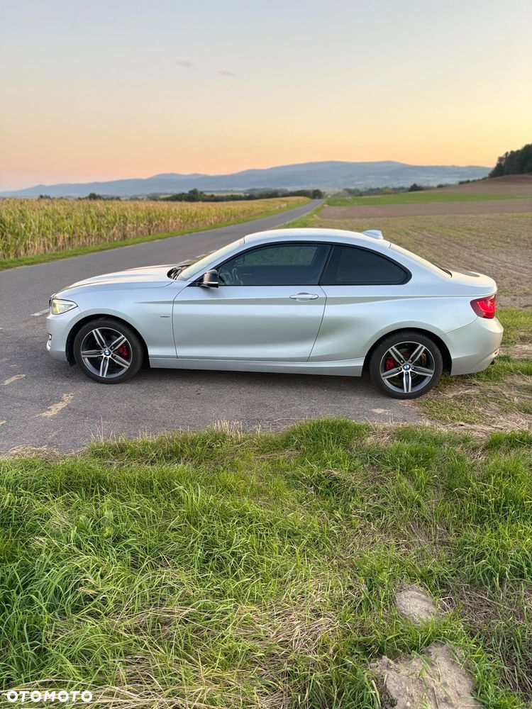BMW Seria 2 218d Sport Line - 3