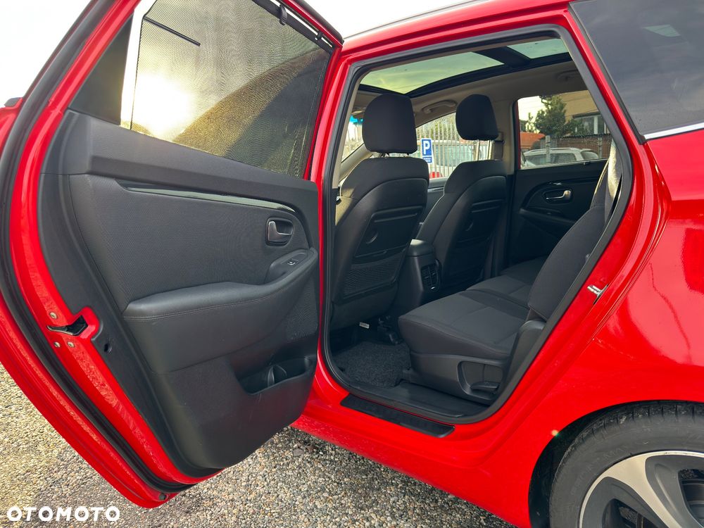 Kia Carens 2.0 GDI L - 24