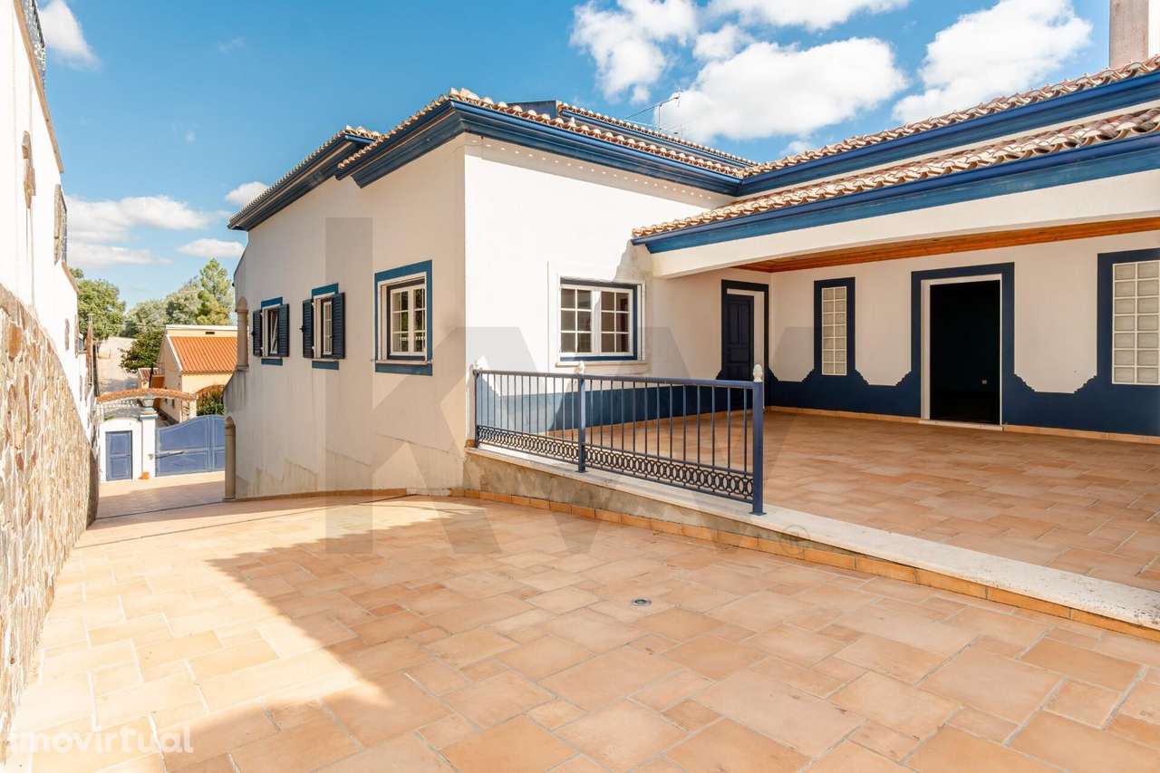 Moradia T5 (3 Suítes) - com 734 m2 de área sobre 6377 m2de terreno - S - Grande imagem: 2/32