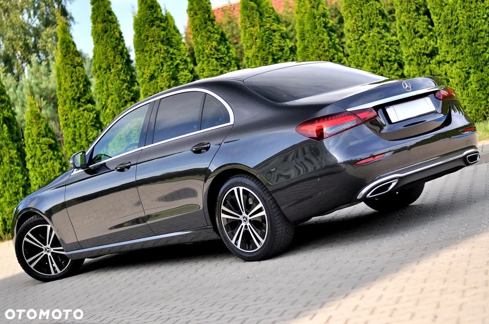Mercedes-Benz Klasa E 220 d 9G-TRONIC - 4