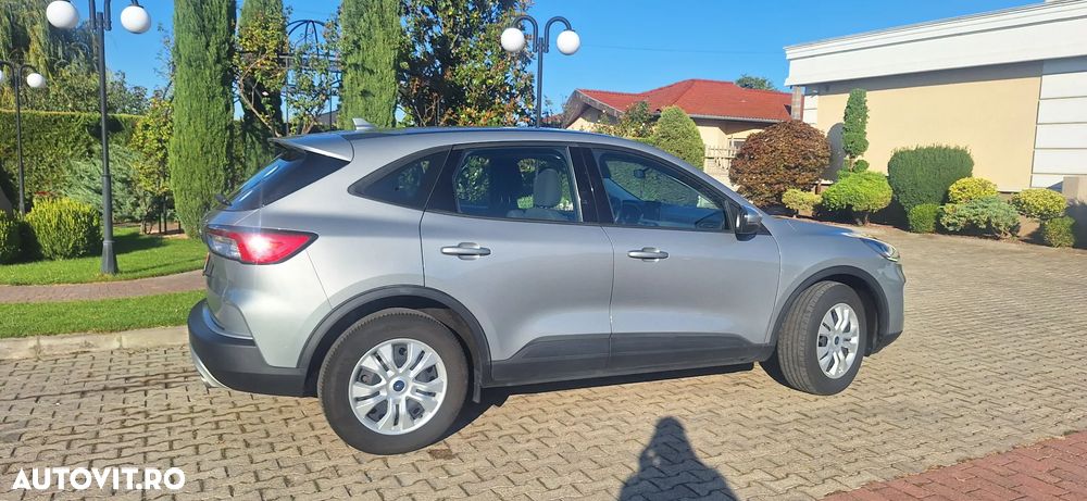 Ford Kuga - 9