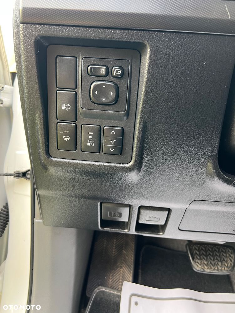 Toyota Land Cruiser LC 3.0 D-4D Prestige - 11