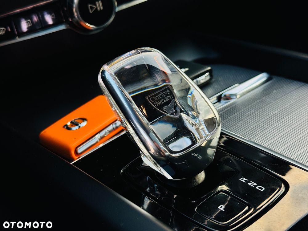Volvo XC 60 B4 D AWD Geartronic RDesign - 26