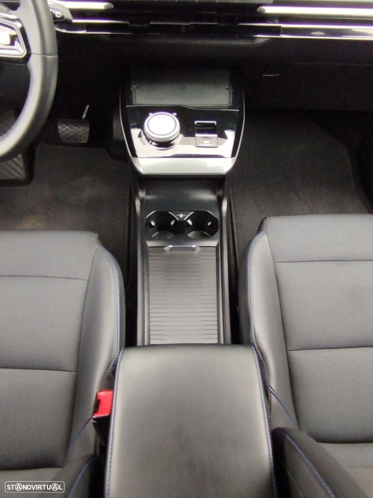 MG MG4 64 kWh Luxury - 34