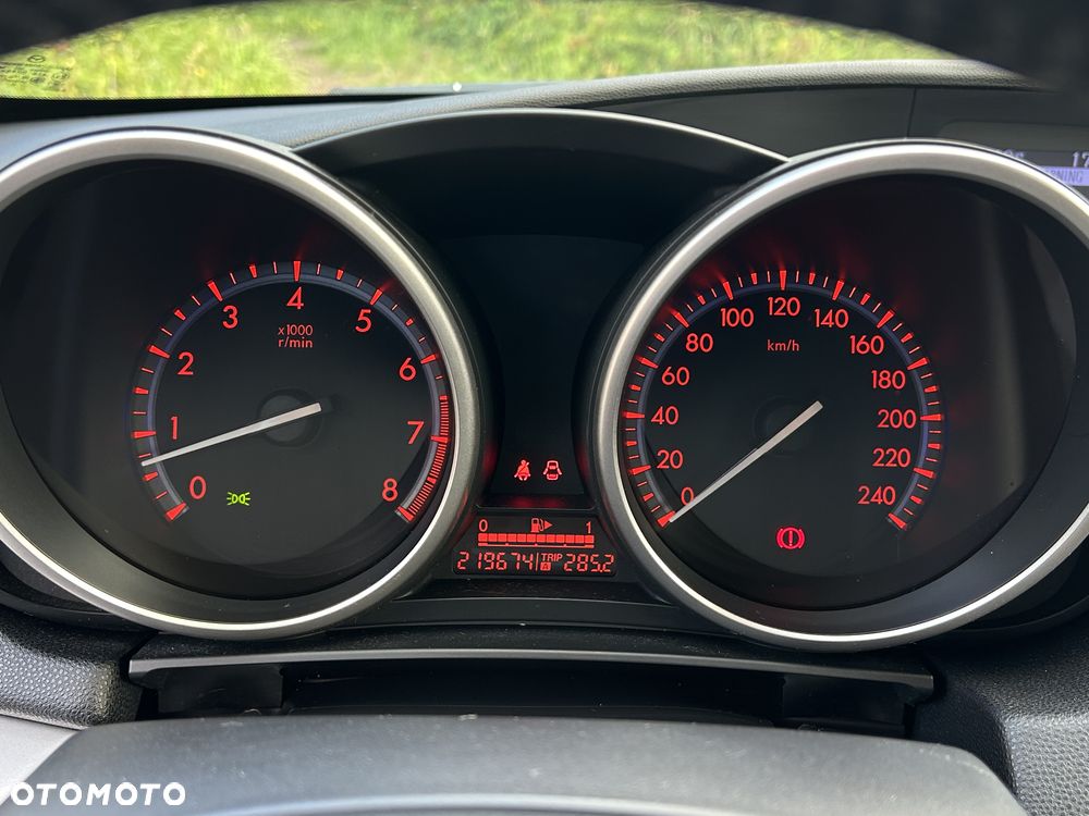 Mazda 3 1.6 Exclusive + - 8