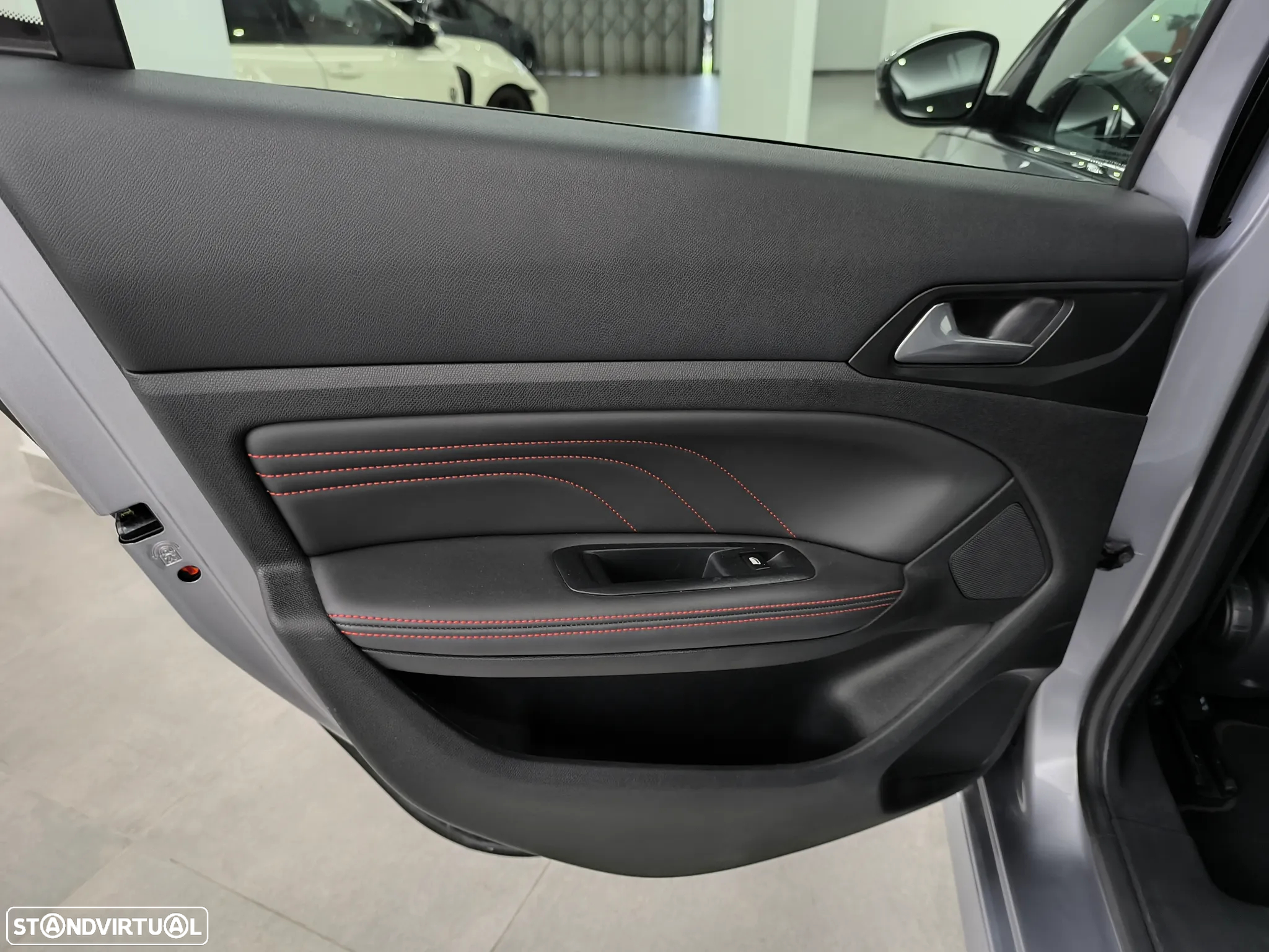 Peugeot 308 1.2 PureTech GT Line - 29