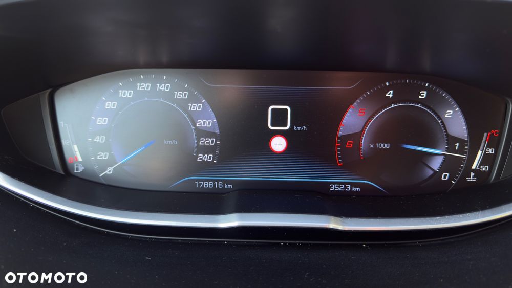 Peugeot 3008 1.6 BlueHDi Active S&S - 17