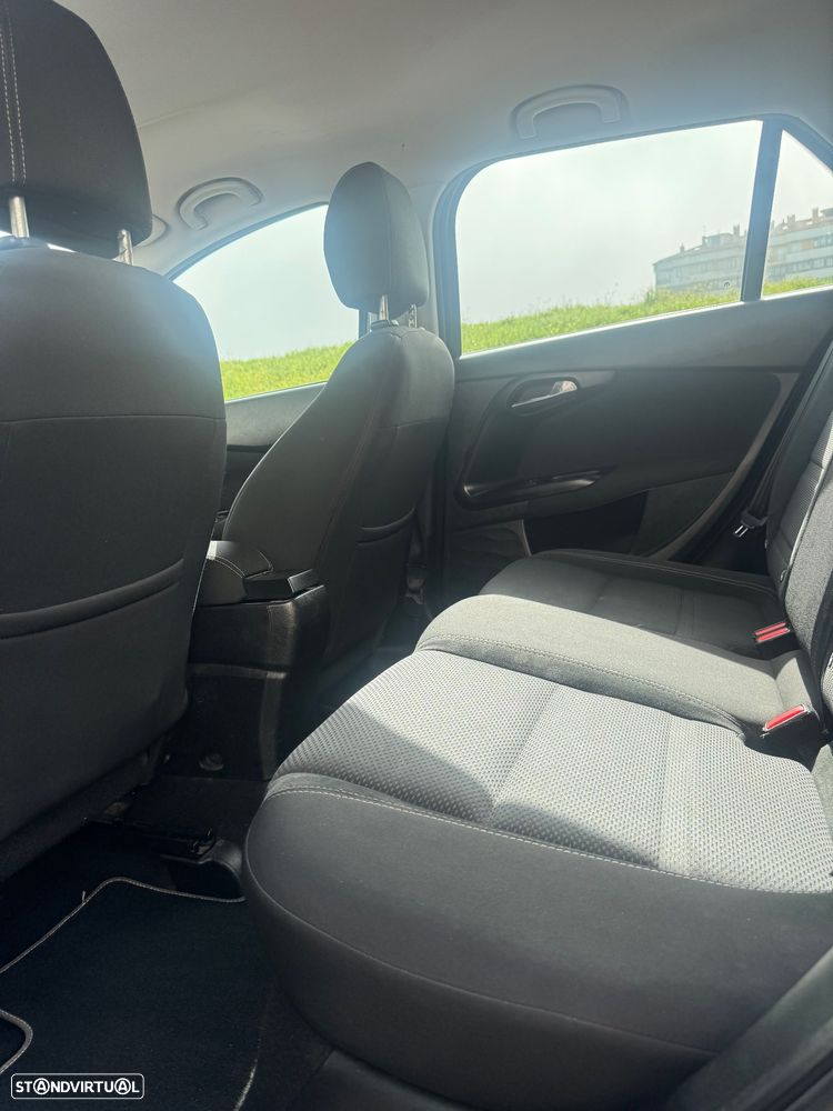 Fiat Tipo Station Wagon 1.6 M-Jet Easy - 13