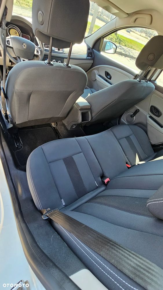 Renault Megane 1.5 dCi Authentique - 6