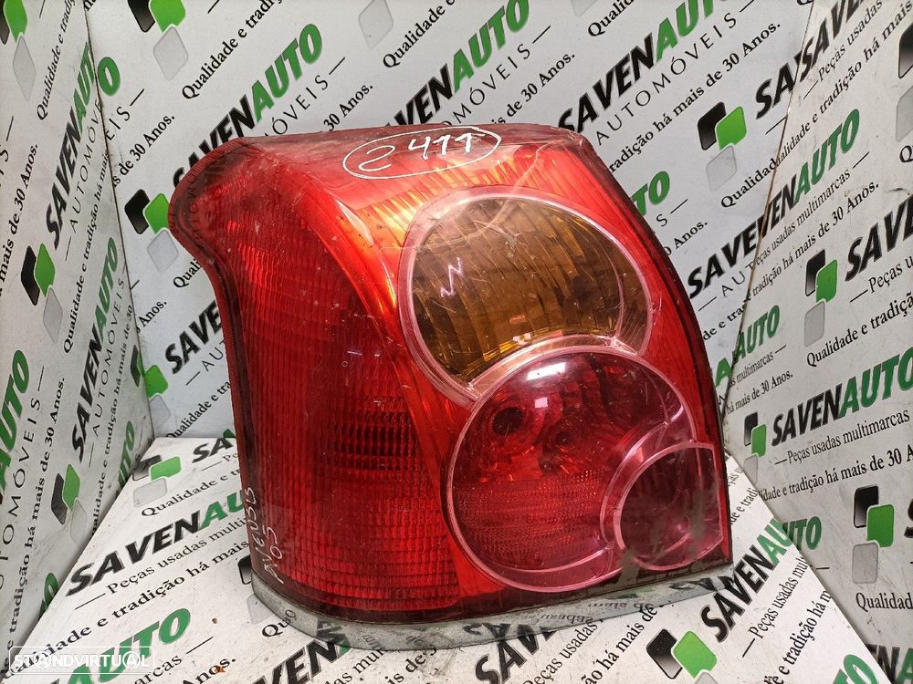 Farolim Dto Toyota Avensis (_T25_) - 1