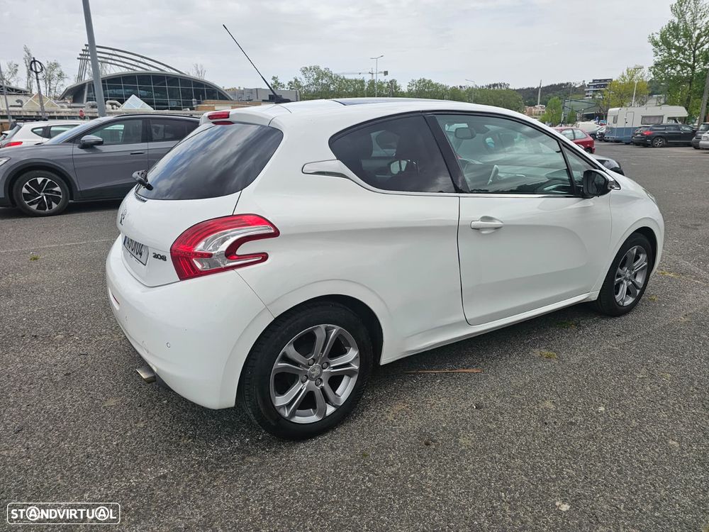 Peugeot 208 1.2 VTi Access - 9