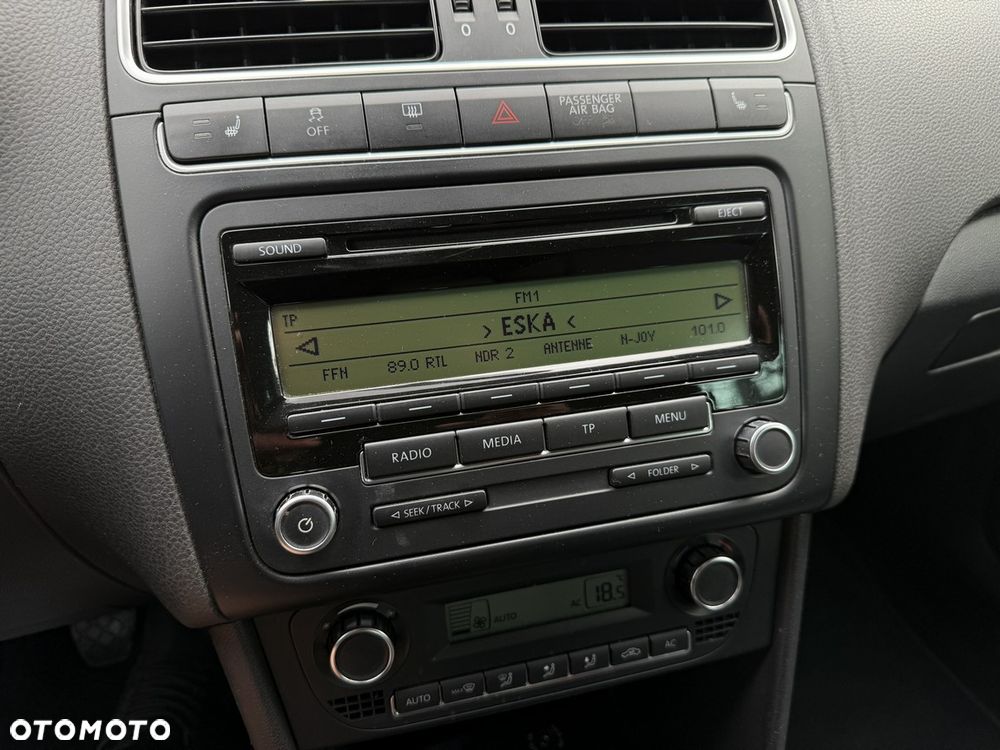 Volkswagen Polo 1.2 Comfortline - 21