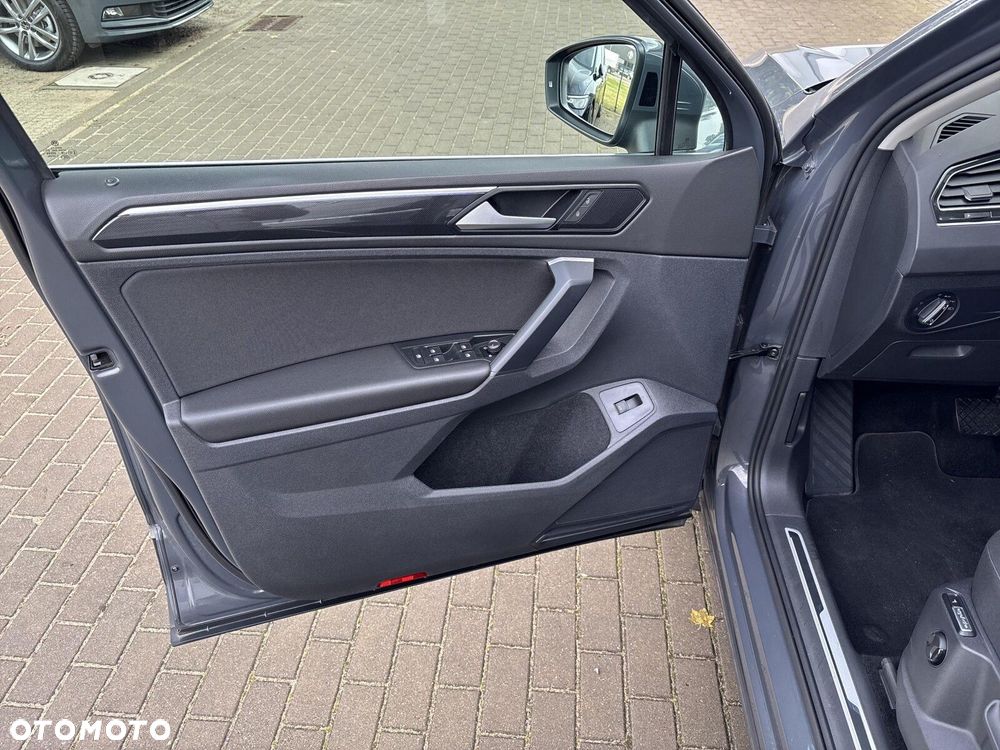 Volkswagen Tiguan 2.0 TDI SCR 4Mot Elegance DSG - 10