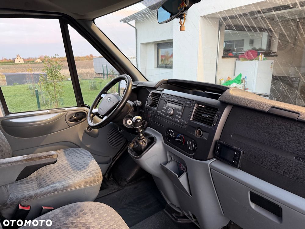 Ford Transit - 10