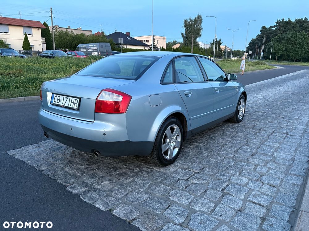 Audi A4 Limousine 1.8T - 10