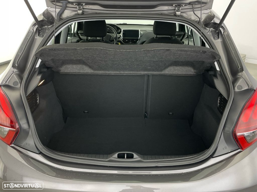 Peugeot 208 1.2 PureTech Signature - 13