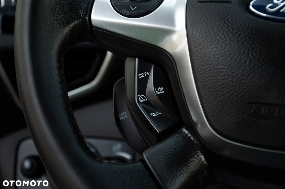 Ford Kuga 2.0 TDCi 4x4 Titanium - 40