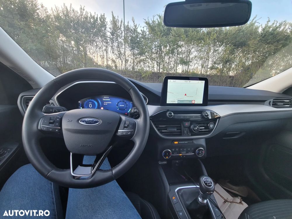 Ford Kuga - 3