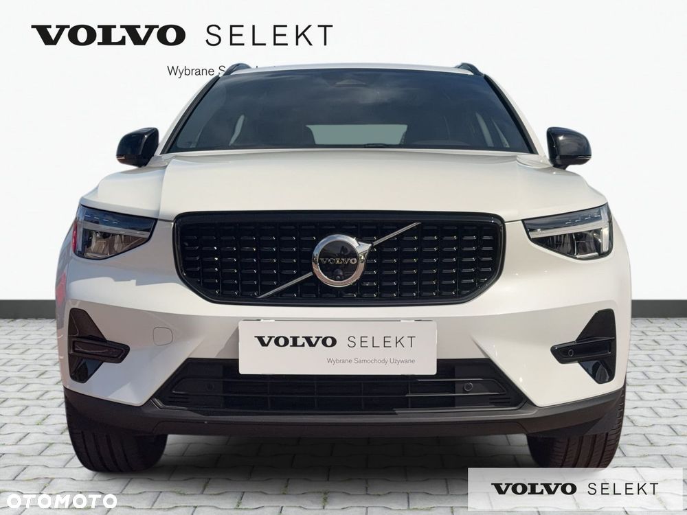 Volvo XC 40 B3 B DKG Plus Dark - 3