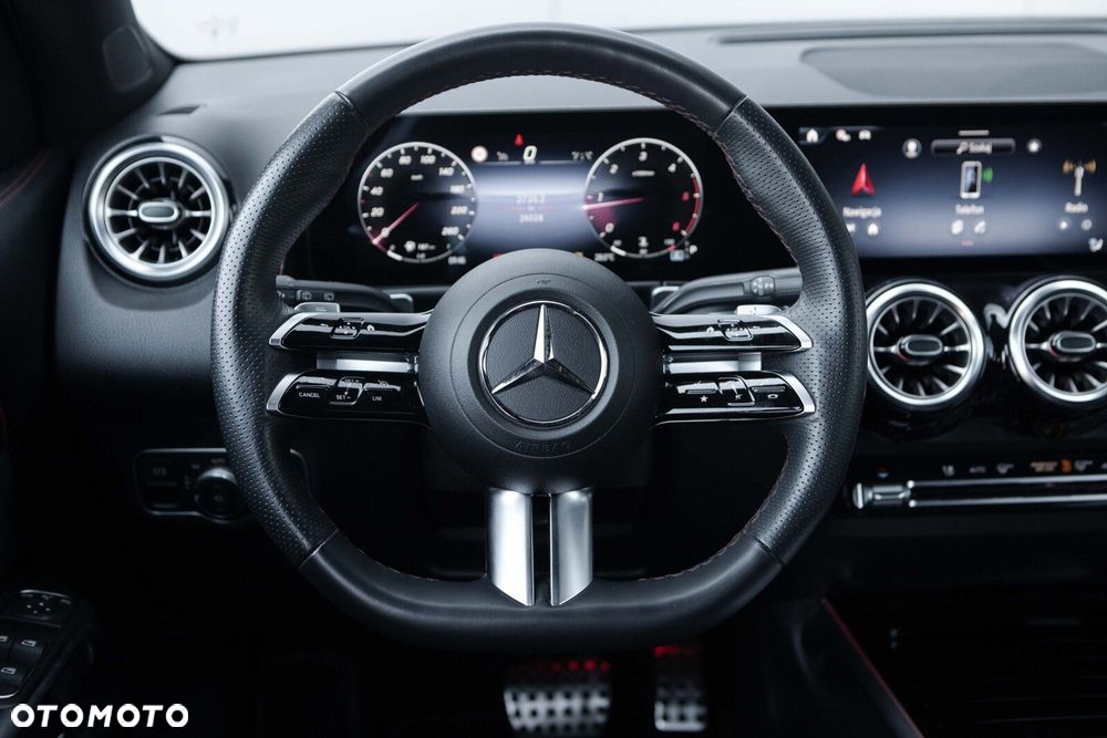 Mercedes-Benz GLB 200 d 4-Matic AMG Line 8G-DCT - 21