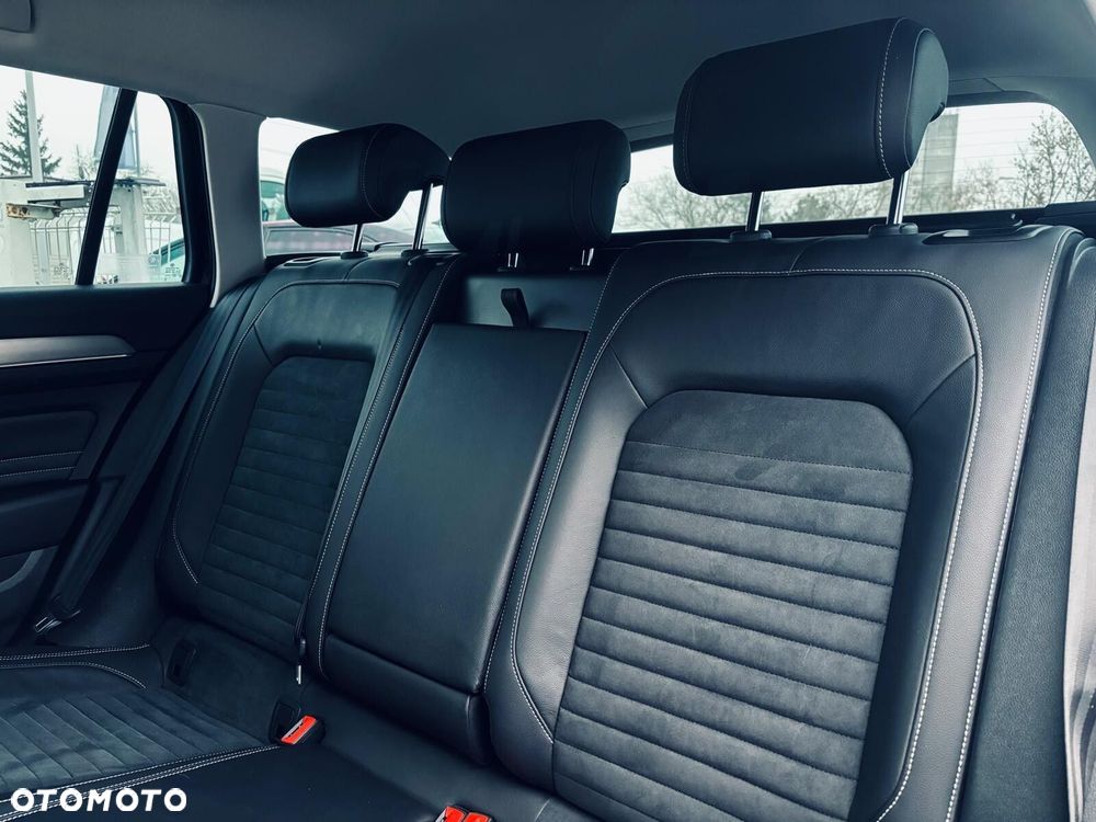 Volkswagen Passat - 14