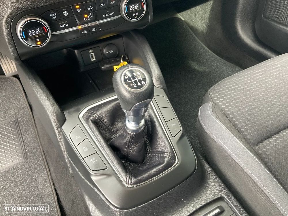 Ford Focus SW 1.5 TDCi EcoBlue Titanium - 25