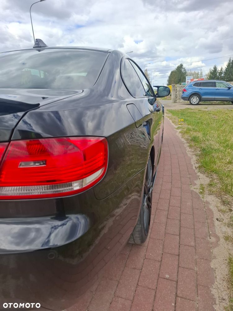 BMW Seria 3 320i M Sport Edition - 11