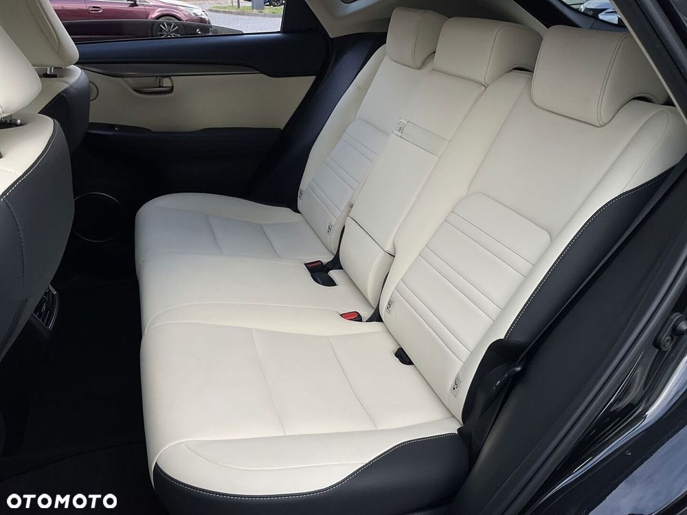 Lexus NX 300 F Impression AWD - 16