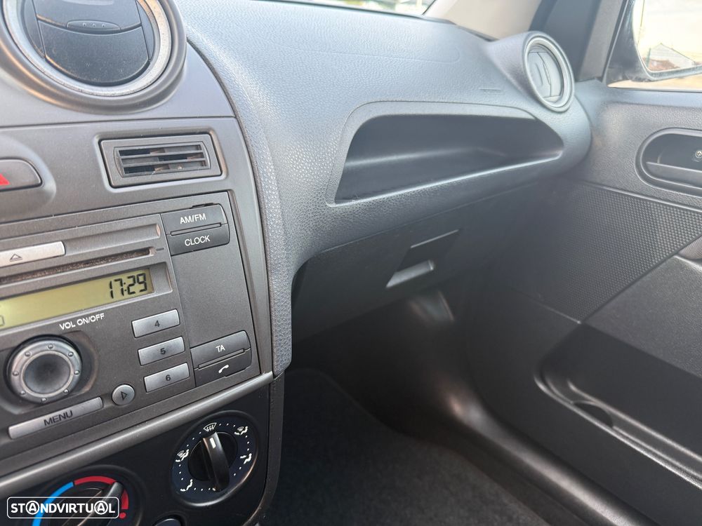 Ford FIESTA 1.4 TDCI SPORT VAN - 10