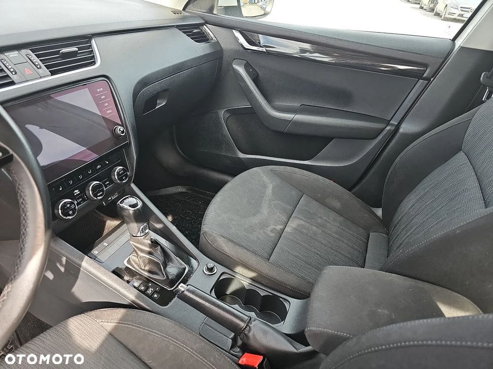Skoda Octavia 2.0 TDI Style DSG - 17