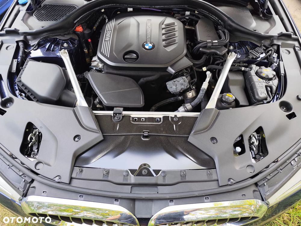 BMW Seria 5 520d xDrive - 26